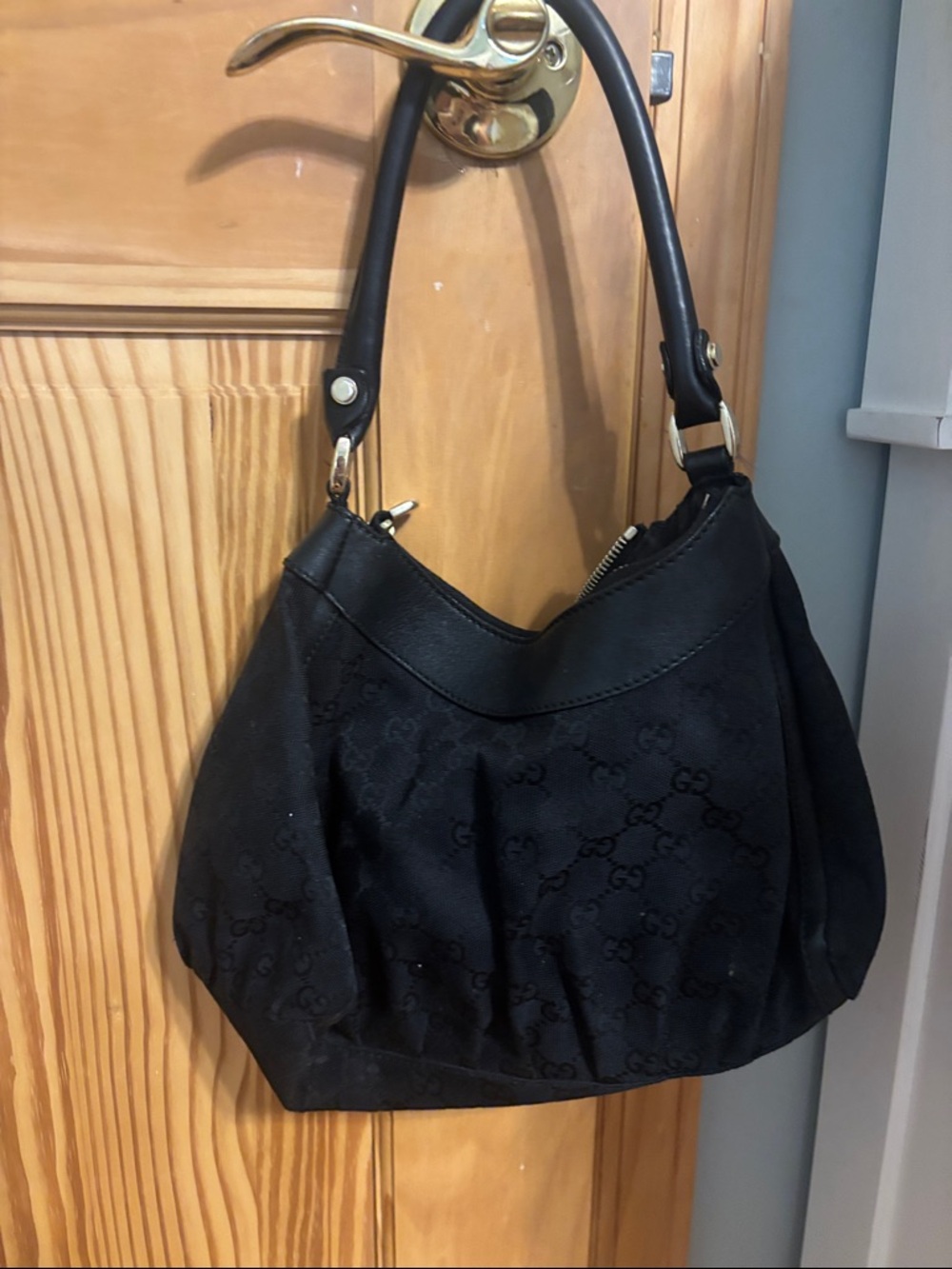 Gucci Black Shoulder Hobo Bag with Gold Accent - Picture 5 of 5
